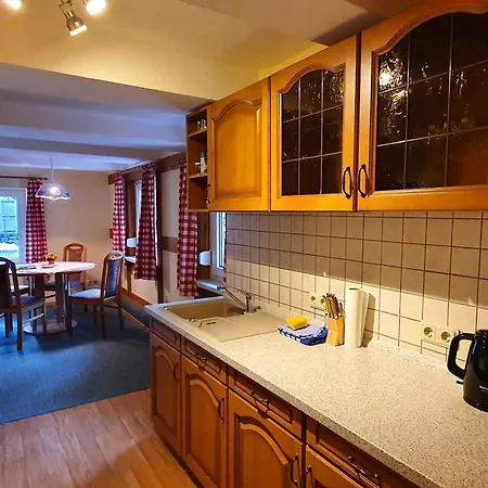 アパート Koenigshof Konigshutte